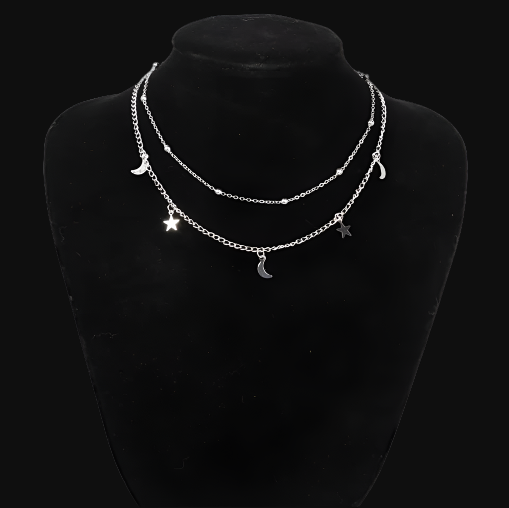 Collar doble de estrellas y lunas